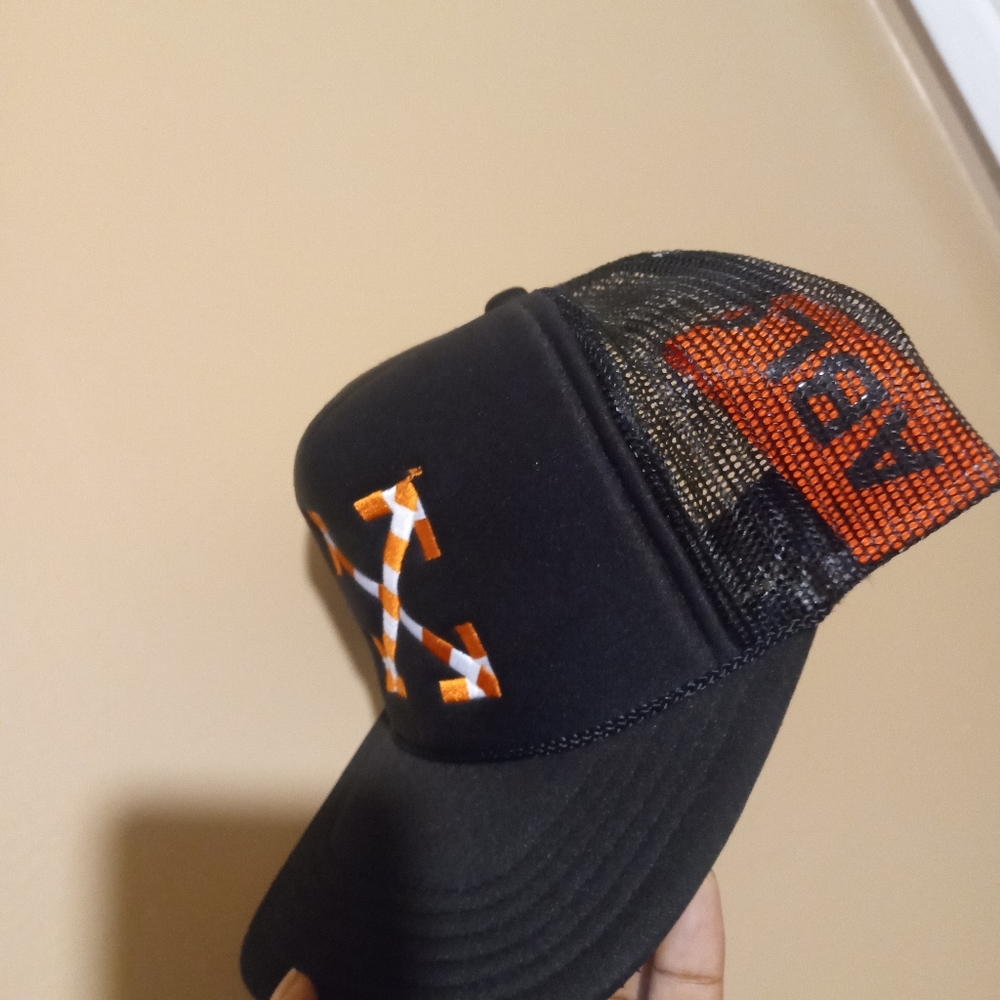 Off-white Trucker